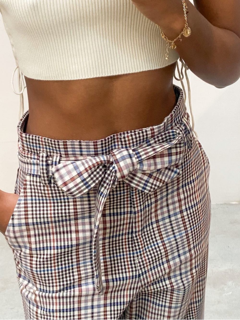 H&M Checked Tie-Waist Wide Leg Pants - Beige Plaid - Picture 3 of 13